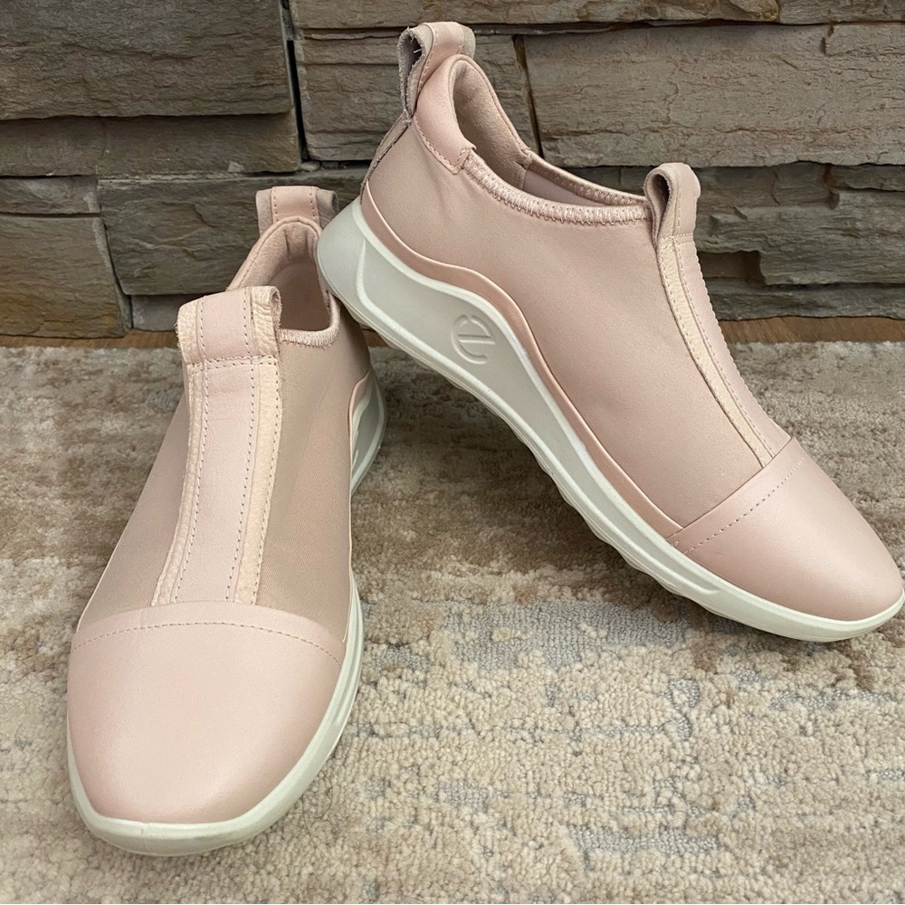 Ecco Flexure Runner Sneaker Slip On Shoes Casual Light Pink Leather Neoprene: 36 - Picture 11 of 11